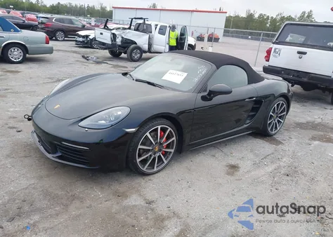 2017 Porsche 718 Boxster S z USA, uszkodzony, nr VIN WP0CB2A88HS240789